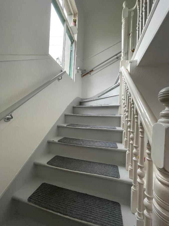 Glen Ness Apartment In Tranquil Area Of City Centre 因弗内斯 外观 照片